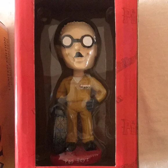 PEPBOYS Bobble Head Set- Many, Moe & Jack Limited Edition 5” tall hand painted - Picture 11 of 11